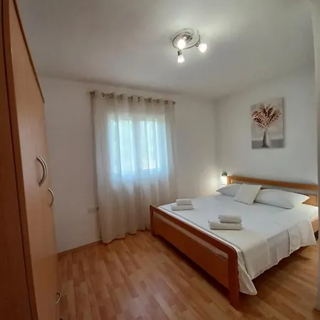 Vionela * Gorica (Pag)